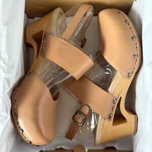 NIB Dansko Thea Full Grain Clog - sz 38